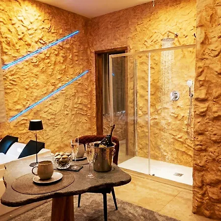 La Caverna Love hôtel